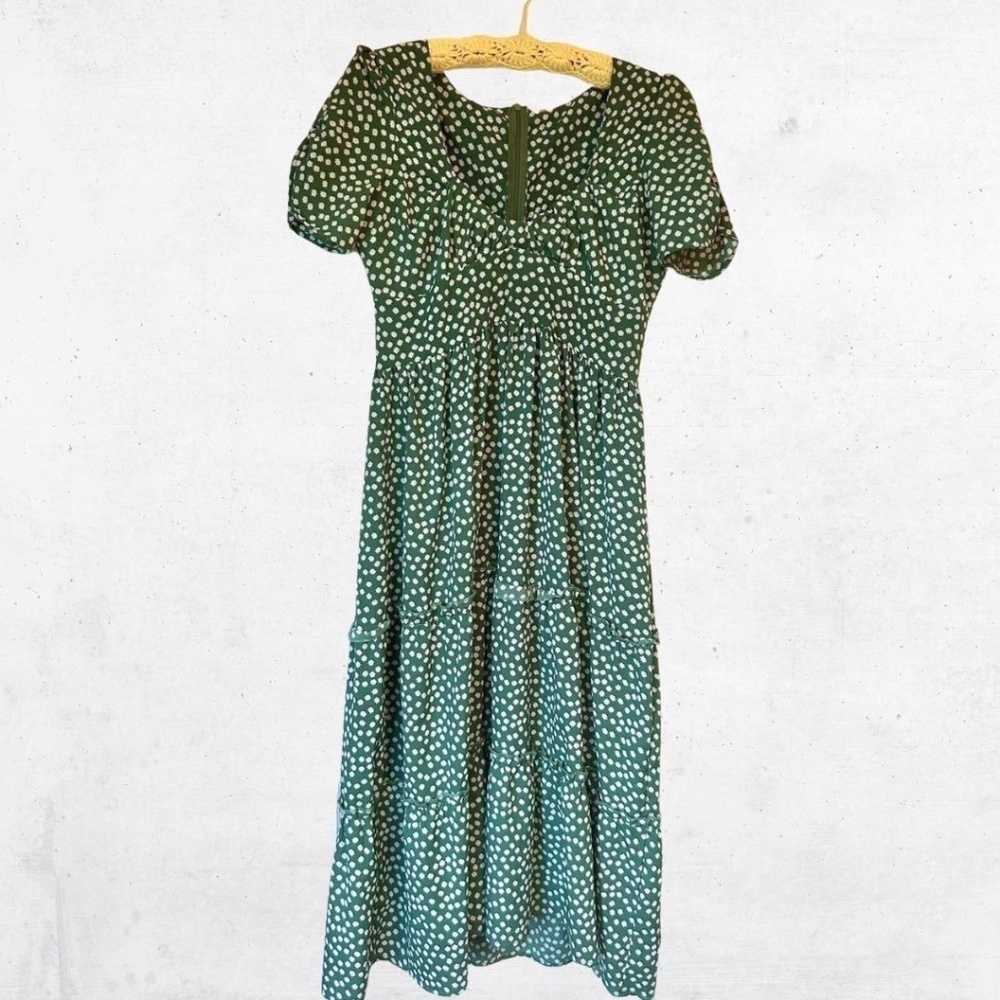 Reformation Style Ditsy floral sweetheart neckline midi dress size Midi